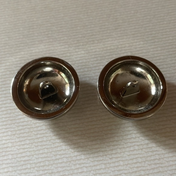 Coach - Picture 2 of 3